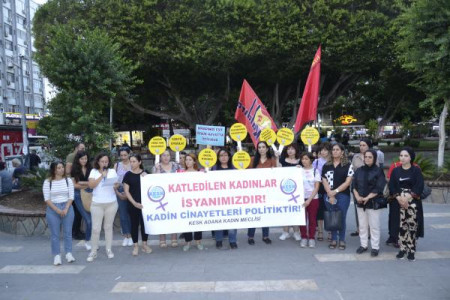 KESK Adana Kadın Meclisi artan kadın cinayetlerine tepki gösterdi