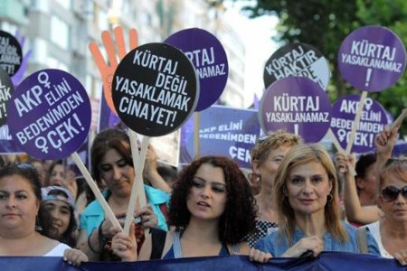 Türkiye’de ve dünyada kürtaj tartışmaları