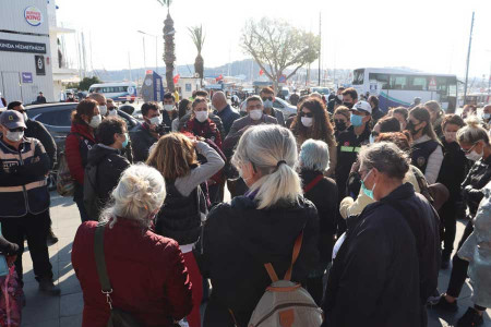 Bodrum’da kadınlar İstanbul Sözleşmesi için nöbet eyleminde