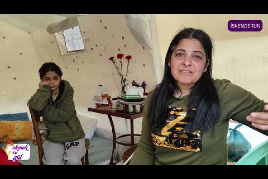 İskenderun'da depremzede kadın: ‘Bizi Suriyeliler enkazdan çıkardı’