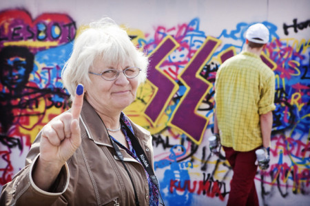 GÜNÜN CESURU: Grafiti büyükanne
