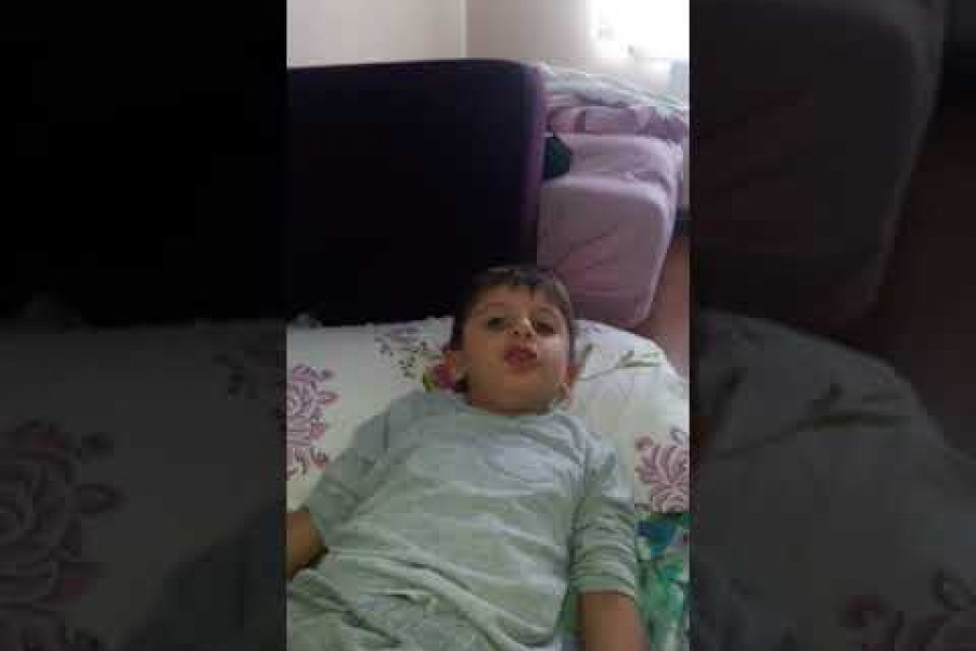 GÜNÜN VİDEOSU: Küçük Serhat 10 Ekim’de yaşamını yitirenler için söylüyor