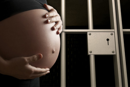 GÜNÜN KAMPANYASI: Tutuklu hamile kadınlar serbest bırakılsın