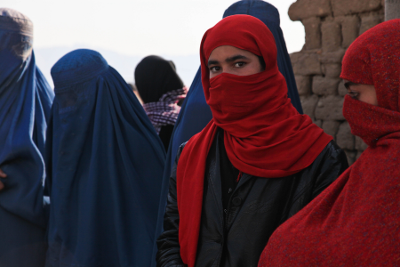 Taliban kadın öğrencilerin son umudunu söndürdü