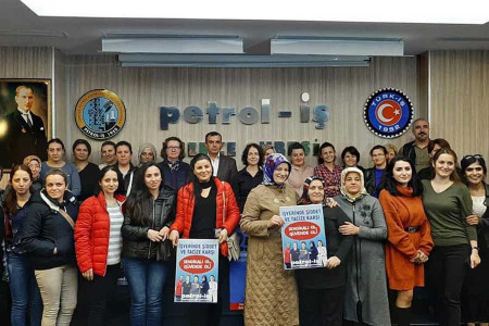 Petrol-İş üyesi kadınlar 25 Kasım’da bir araya geldi