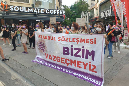 İzmir’den kadınlar: İstanbul Sözleşmesi’ni uygulatmak ellerimizde