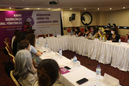 Kadın örgütleri HDP’nin ‘Kadın özgürlükçü yerel yönetimler’ atölyesinde buluştu