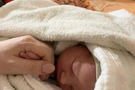 Kiev metrosunda bir bebek doğdu