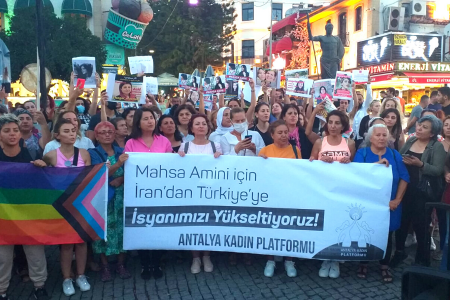 Antalya Kadın Platformu: ‘Mahsa’nın katili dinci faşist molla rejimidir!’