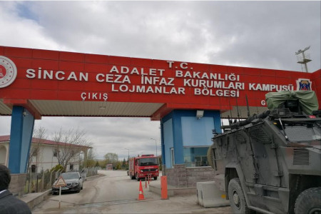 Gazeteci Müftüoğlu’na kelepçeli muayene ‘hukuka uygun’ bulundu