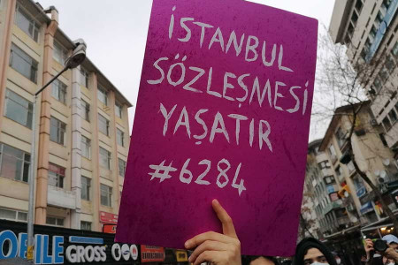 Türkiye İnsan Hakları Vakfı, İstanbul Sözleşmesi'nden çekilmeye tepki gösterdi