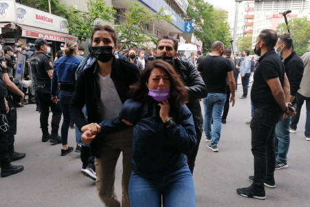 Ankara’da kadın mitingi çağrısına polis müdahalesi: En az 9 kadın gözaltına alındı