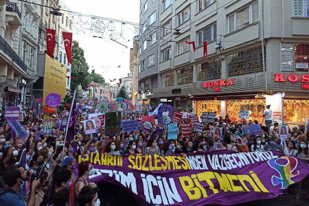 Kadınlar isyanda: İstanbul Sözleşmesi’nden vazgeçmiyoruz