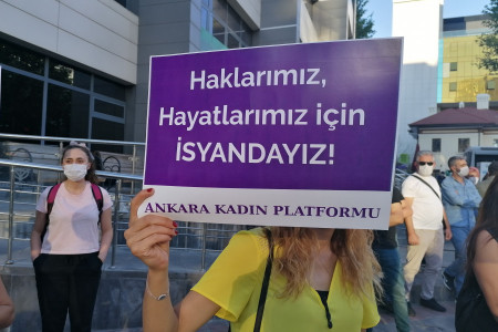 Kadınların mücadelesi Türkiye Düşünce Platformuna geri adım attırdı