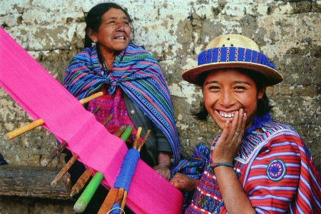 Çarşafların, örtülerin anlattığı Maya kadınları