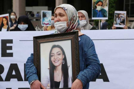 Ayşe Karaman davasında anne Feride Karaman darp edildi