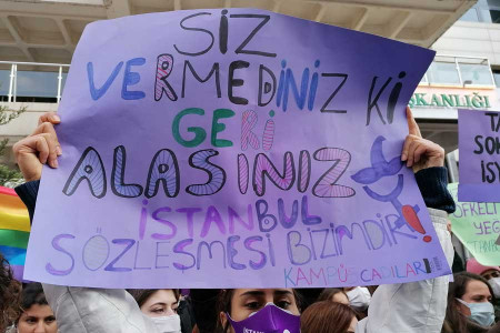 SPOT, Türkiye’deki kız kardeşlere dayanışma mesajları gönderiyor