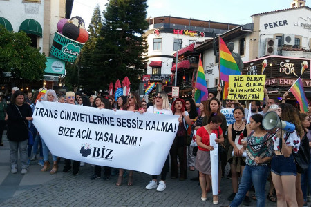 Antalya: BİZ Nefret cinayetlerine karşı herkes mücadele etmeli