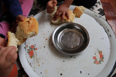 Türkiye'de Çocuk Olmanın Bedeli | Çocuklar açlık, yoksulluk ve suç çemberinde