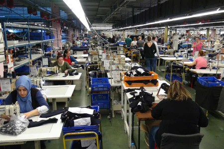 Tekstil işçilerinin ücret raporunda cinsiyete dayalı ücret farkı dikkat çekti