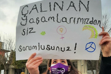 Şiddetten kaçarken sisteme yakalanmak