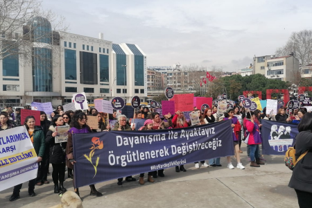 Ekmek ve Gül çağrısıyla kadınlar İstanbul Kartal'da buluştu: ‘Örgütlenerek değiştireceğiz’