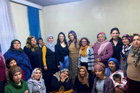 Yayın Kurulu Üyemiz Sevda Karaca, Antep’te kadınlarla buluştu