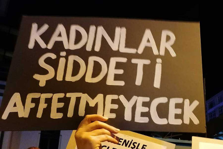 HDP’li kadın vekiller uzman çavuş şiddetini Meclis gündemine taşıdı
