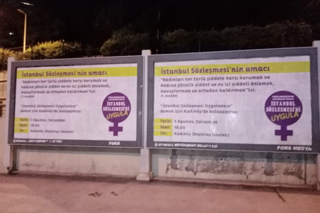 Belediye billboardlarında İstanbul Sözleşmesi eylemlerine çağrı