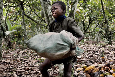 GÜNÜN DİKKATİ: Dünya genelinde 152 milyon çocuk çalıştırılıyor