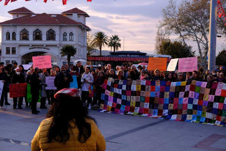 25 KASIM 2022 | Balıkesir’de kadınlar sokağa çıktı