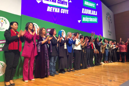 Yeşil Sol Parti kadın adaylarını tanıttı: ‘İstanbul Sözleşmesini yürürlüğe koyacağız, tek adam rejimini kaldıracağız’