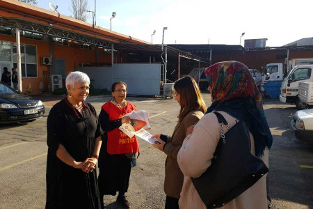 Antalya Milletvekili Adayı Zöhre Tedik belediye işçileriyle buluştu