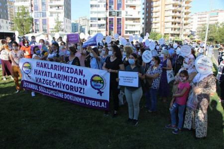 Kadın çalışmalarında yer alan Birsen Güneş: İstanbul Sözleşmesi’nde vazgeçmeyeceğiz