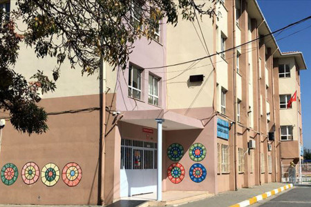 Okullar kapandı, bu çocuklara kim bakacak?