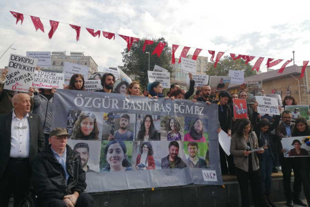9 Gazeteci için adalet eylemi: Özgür basın baş eğmez!