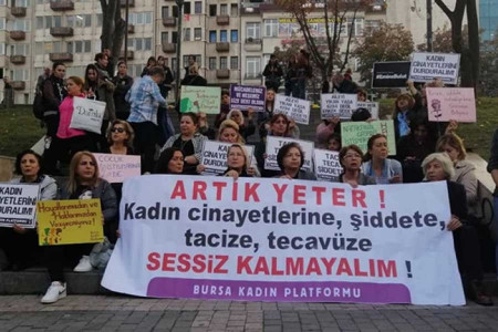 Bursa’da kadınlar haklarını konuşmak için buluştu