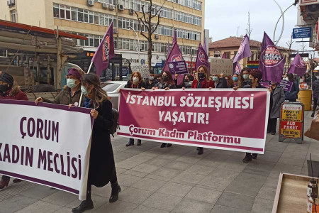 Çorum’da kadınlar İstanbul Sözleşmesi için yürüdü: Kararı geri çek, kadını yaşat