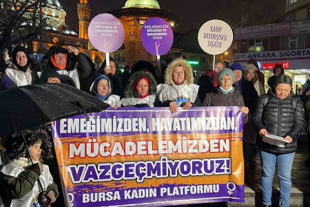 Bursa Kadın Platformu: Çalışırken öldüremediklerini sokakta öldürmeye çalışıyorlar