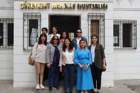 Gaziantep’te kadın milletvekili adayları kadın muhtarlarla buluştu: Birlikte mücadele edeceğiz