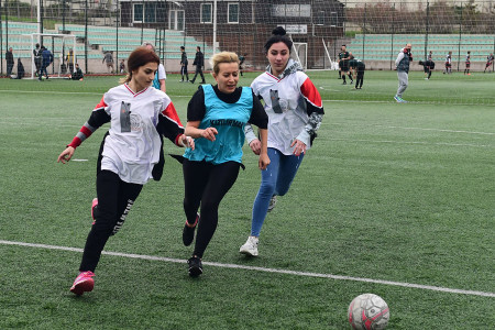 Kızılırmak Futbol Turnuvası kadınların maçı ile başladı