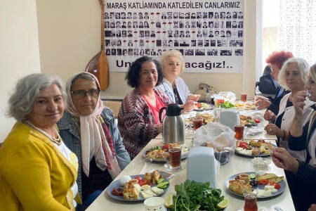 Mudanya'da kadınlar, Hacı Bektaş-ı Veli Kültür Derneği'nde buluştu