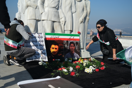 İzmir’de yaşayan İranlılar: İran halkının yanında olun