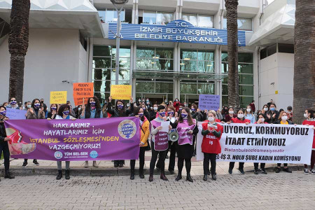 İzmir Büyükşehir Belediye işçisi kadınlar: Kararı geri çek, Sözleşmeyi uygula!