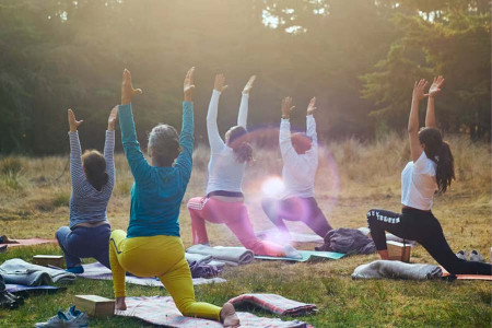 Parkta yoga yapan kadınlar 'CİMER'e şikayet var' denerek engellendi