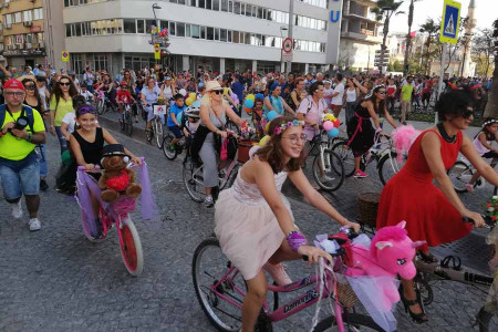Süslü Kadınlar Bisiklet Turu: Daha çok görünür olmalıyız