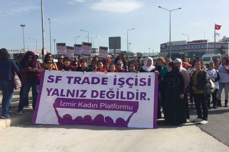 İzmir Kadın Platformu SF işçisi kadınları ziyaret etti