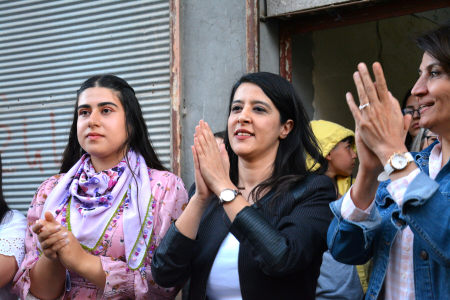Yeşil Sol Parti, Antep’te ikinci kadın seçim bürosunu açtı: Biz kadınlar buradayız!