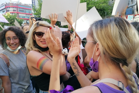 Demokrasi İçin Birlik, LGBTİ karşıtı yürüyüşlere karşı açıklama yaptı